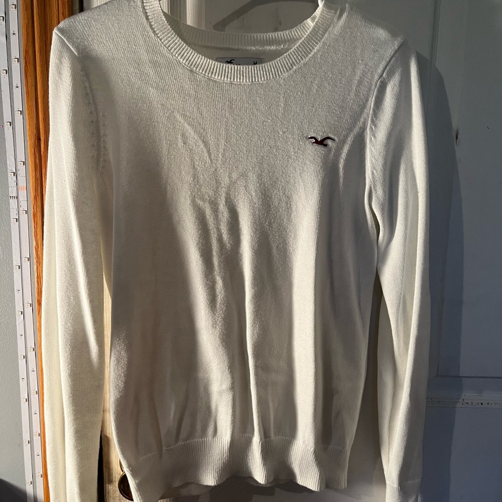 White Hollister Pull over